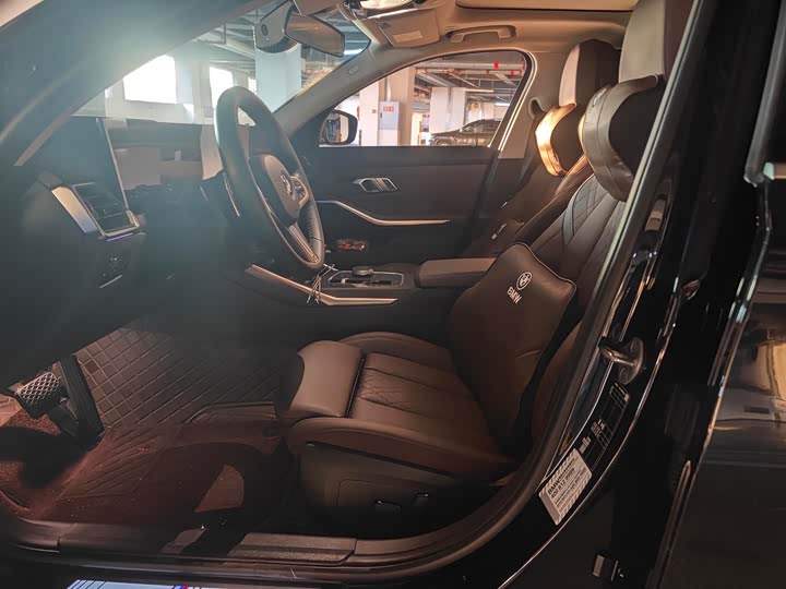 Фото 3 - BMW 3 Series