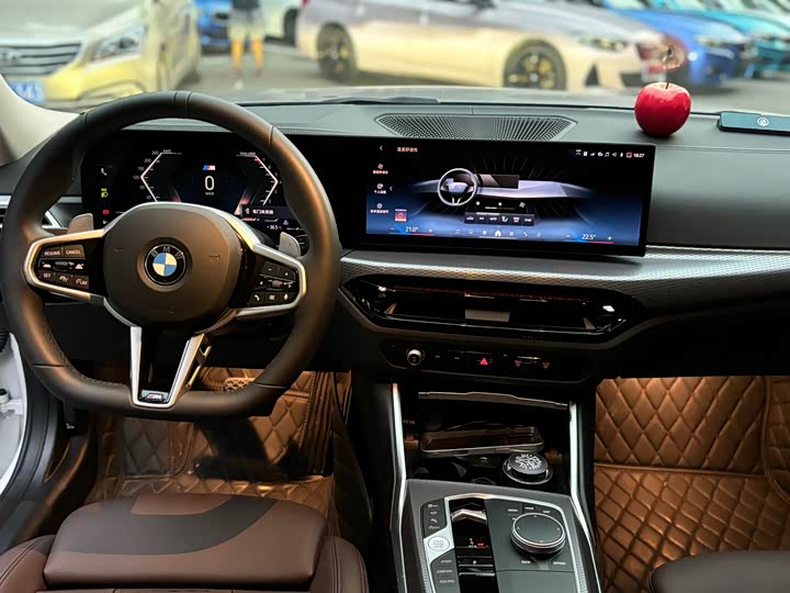 Photo 10 - BMW 3 Series