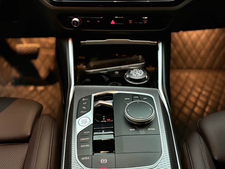 Photo 12 - BMW 3 Series