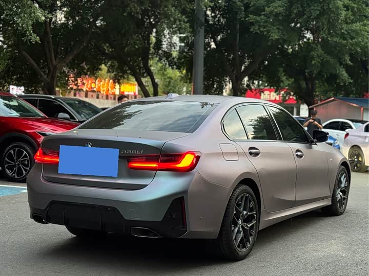 Photo 5 - BMW 3 Series