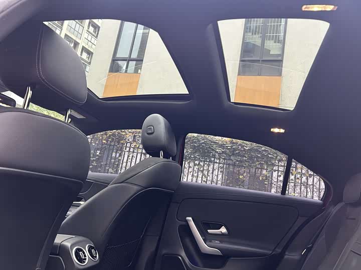 Фото 10 - Mercedes-Benz A-Class