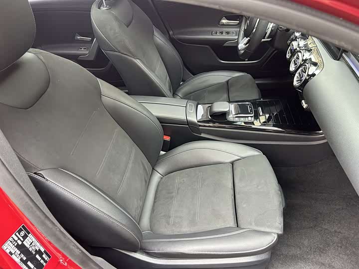 Фото 11 - Mercedes-Benz A-Class