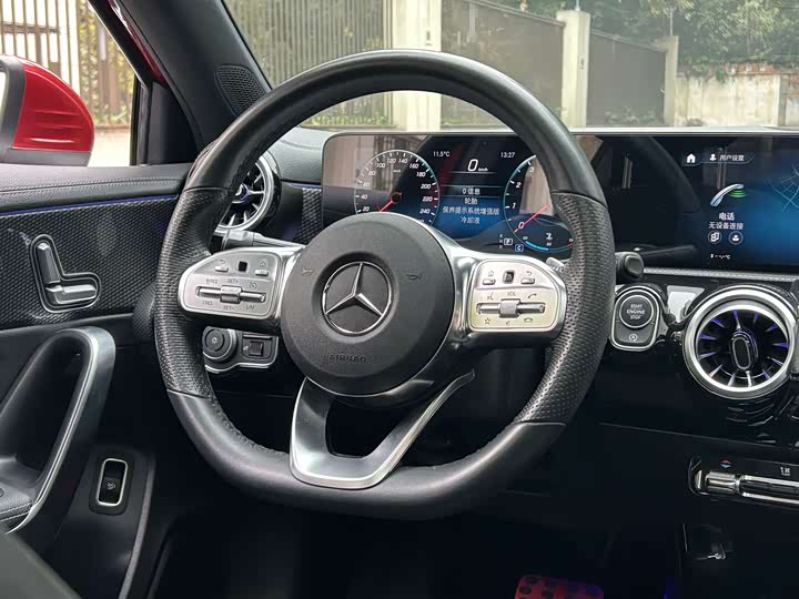 Фото 16 - Mercedes-Benz A-Class