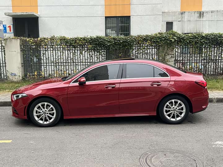 Фото 26 - Mercedes-Benz A-Class