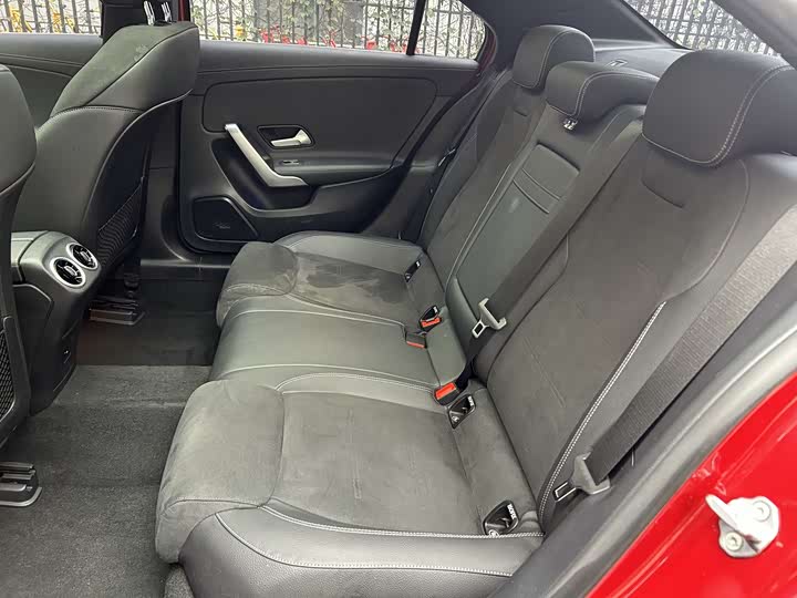 Фото 8 - Mercedes-Benz A-Class