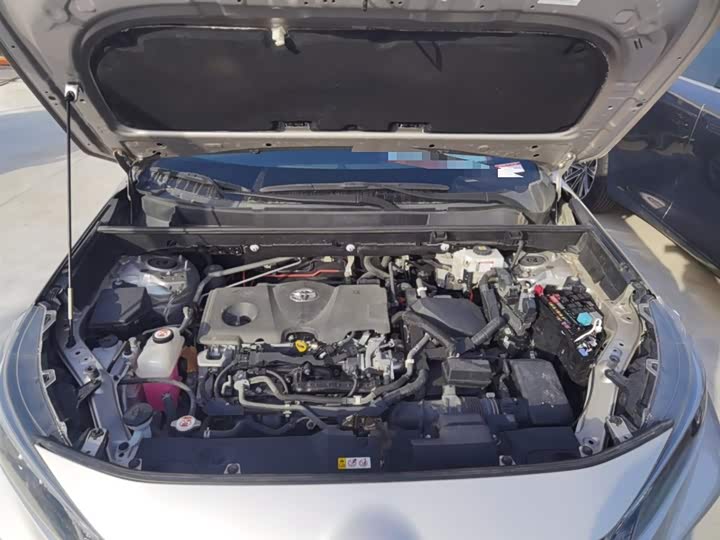 Фото 10 - Toyota Wildlander