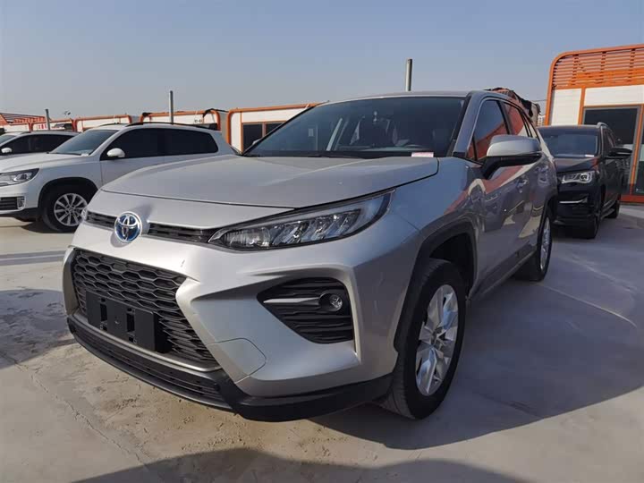 Фото 2 - Toyota Wildlander