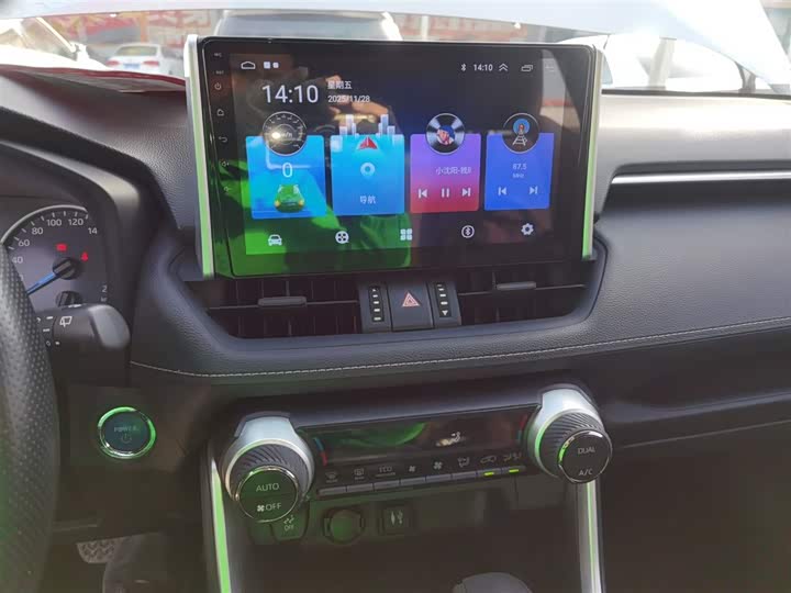 Фото 5 - Toyota Wildlander