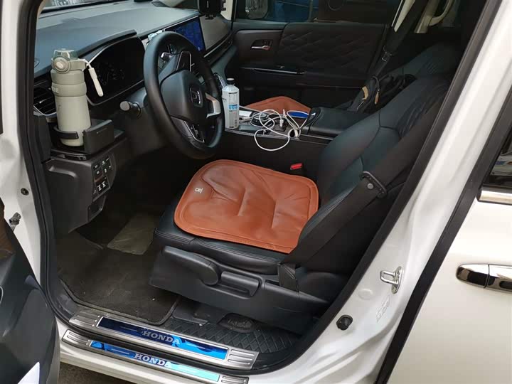 Фото 17 - Honda Odyssey