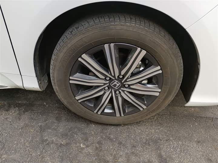 Фото 9 - Honda Odyssey