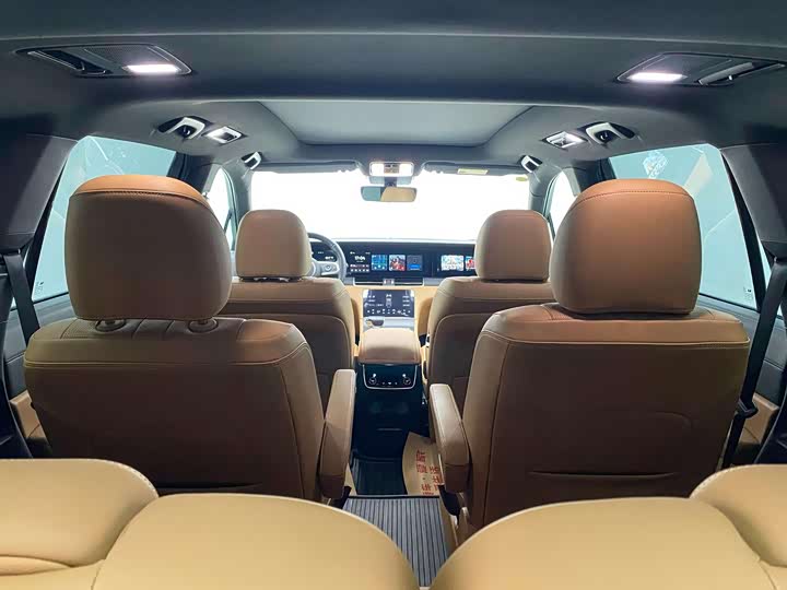 Фото 21 - LiXiang One