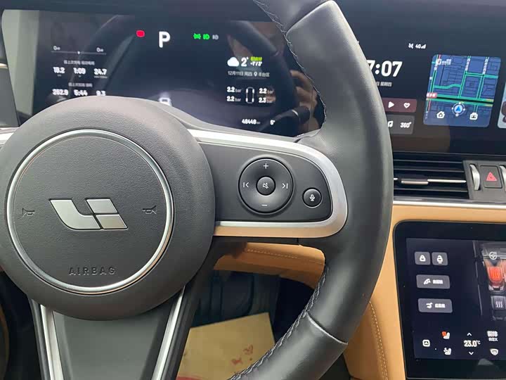 Фото 26 - LiXiang One