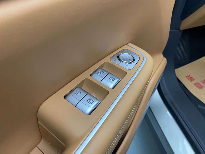 Фото 30 - LiXiang One