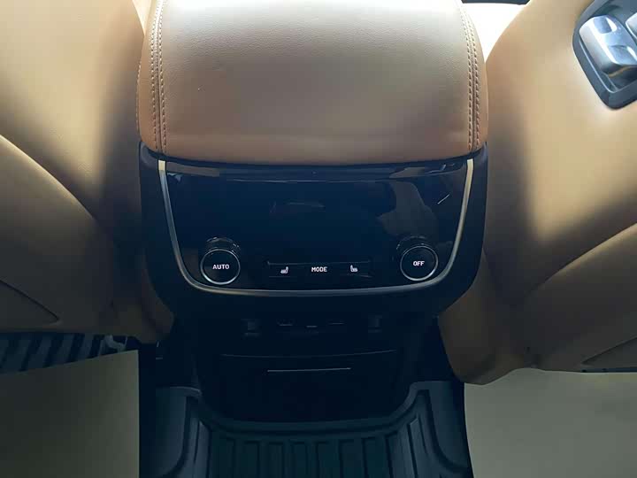 Фото 31 - LiXiang One