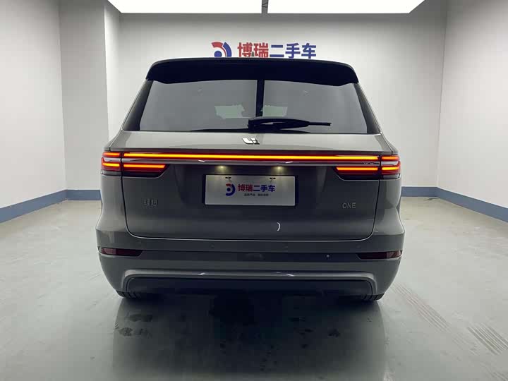 Фото 6 - LiXiang One