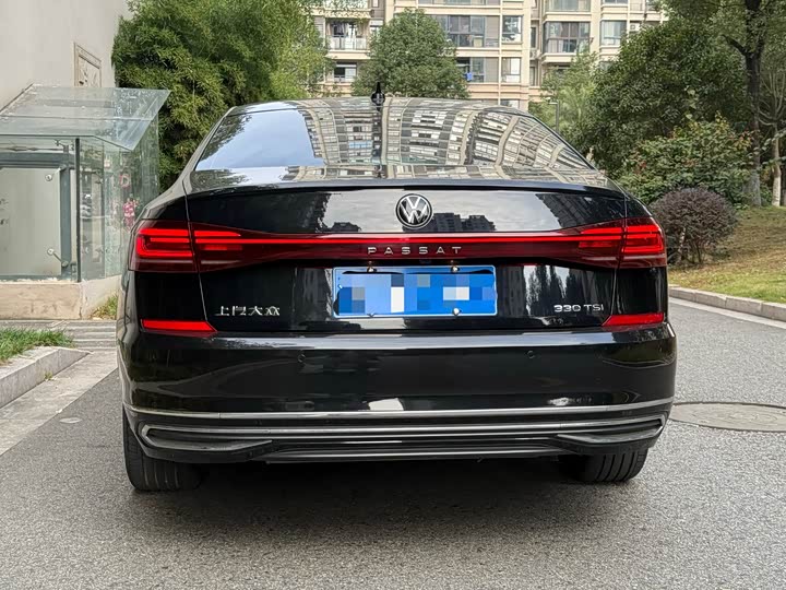 Фото 16 - Volkswagen Passat