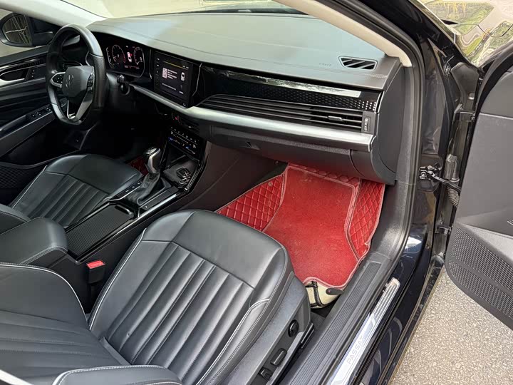 Фото 9 - Volkswagen Passat