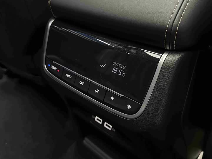 Фото 20 - GAC Trumpchi GS8