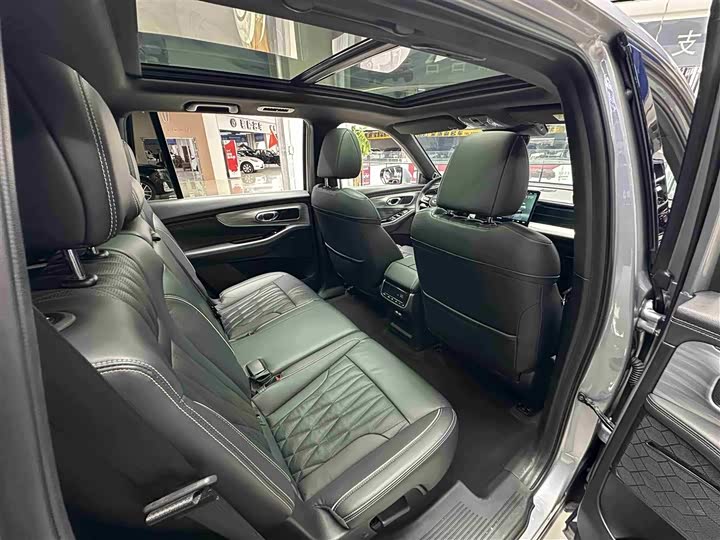 Фото 25 - GAC Trumpchi GS8