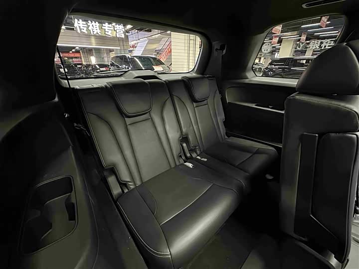 Фото 26 - GAC Trumpchi GS8