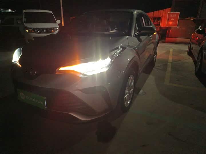 Фото 3 - Toyota Izoa