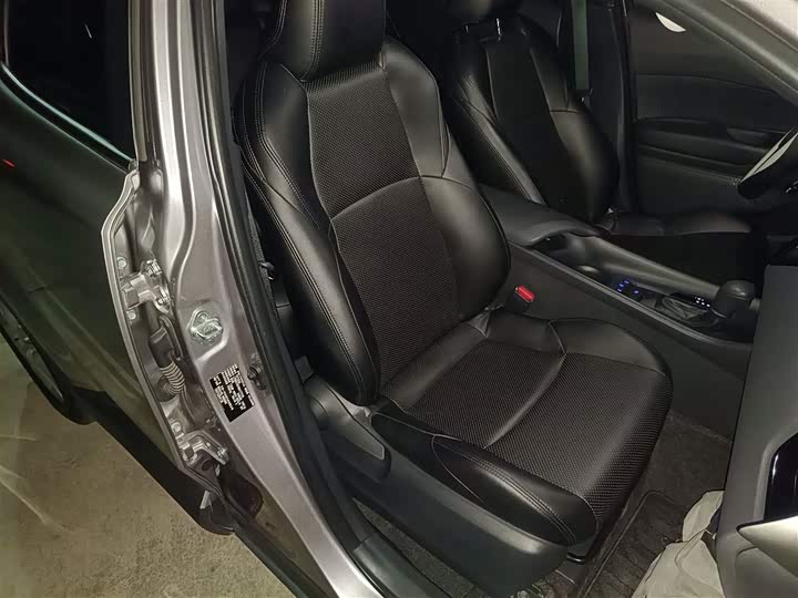 Фото 4 - Toyota Izoa