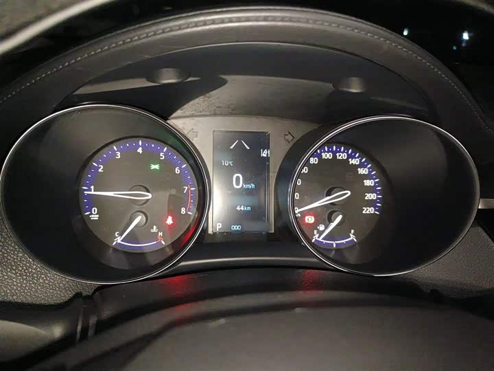 Фото 8 - Toyota Izoa