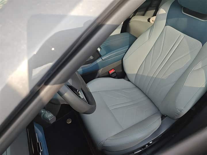 Фото 15 - Changan UNI-K Hybrid