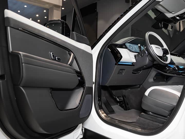 Фото 9 - Land Rover Range Rover Sport