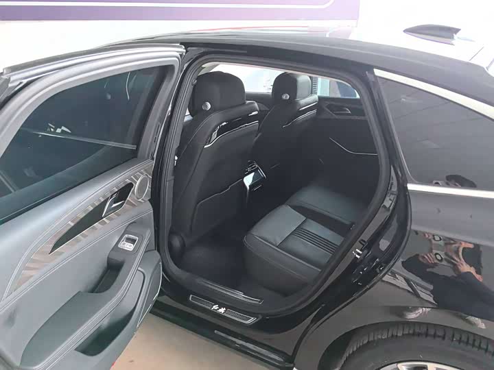 Фото 4 - Hongqi H9