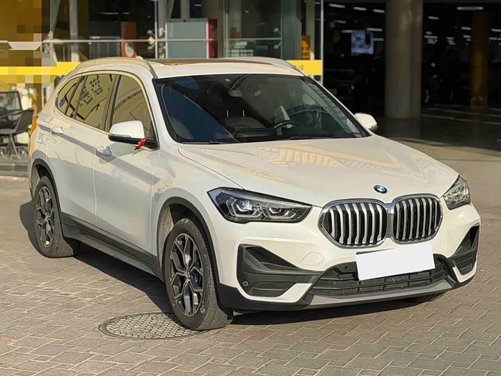 Фото 3 - BMW X1