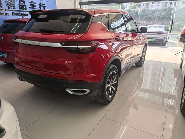 Фото 4 - Geely Coolray