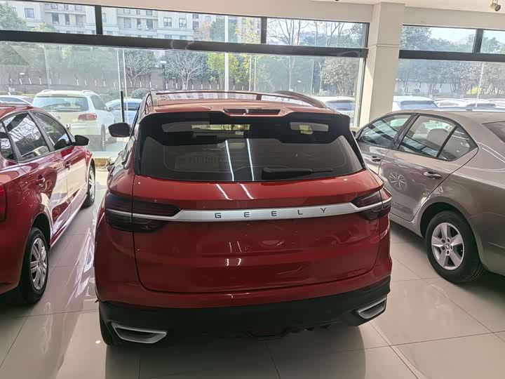 Фото 6 - Geely Coolray