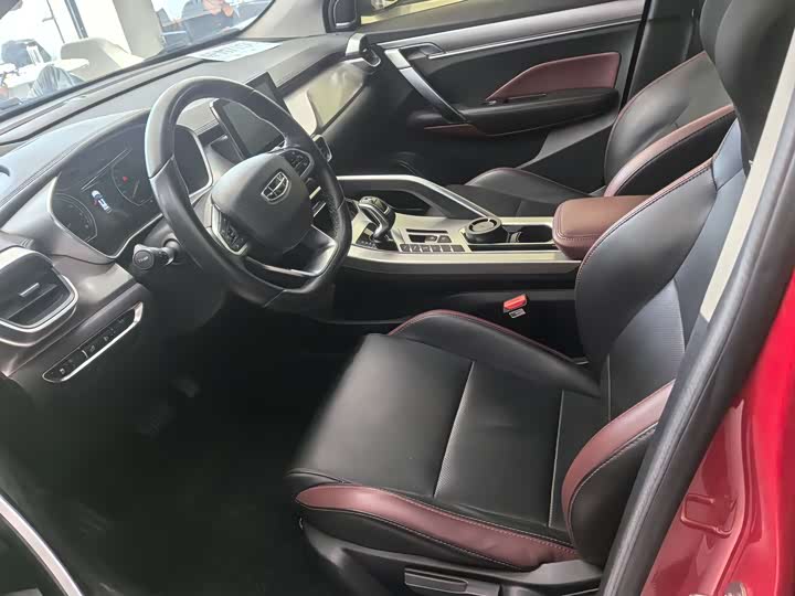 Фото 7 - Geely Coolray