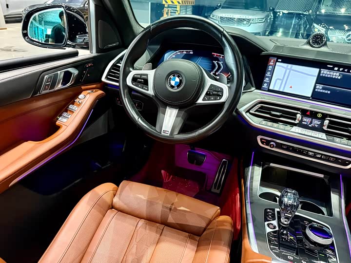 Фото 14 - BMW X7