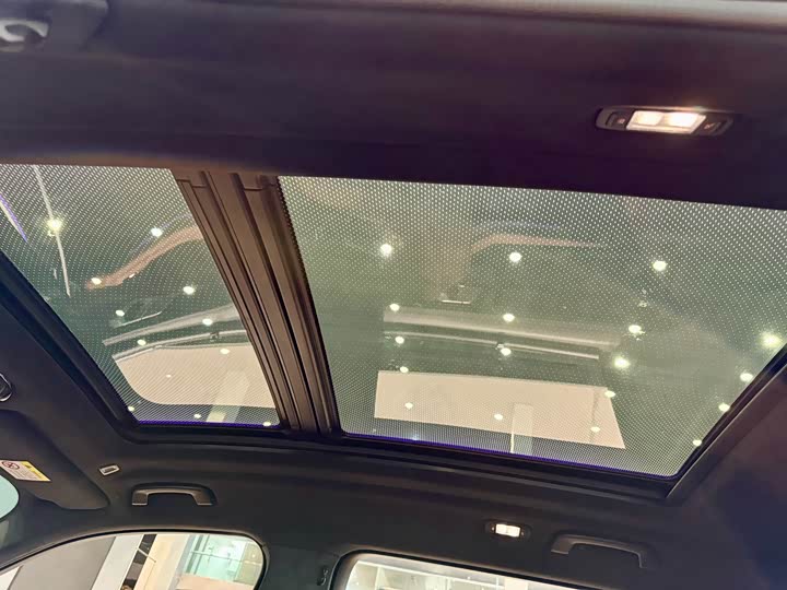 Фото 16 - BMW X7