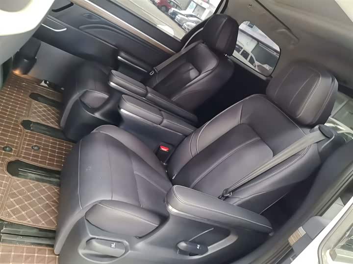 Фото 17 - GAC Trumpchi M8