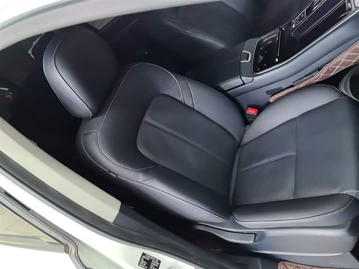 Фото 25 - GAC Trumpchi M8