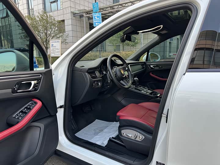 Фото 5 - Porsche Macan