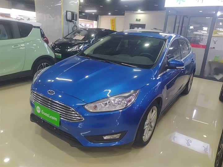 Фото 2 - Ford Focus