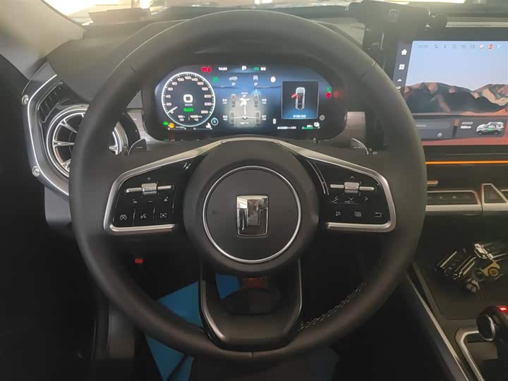 Фото 11 - Tank 400 Hybrid