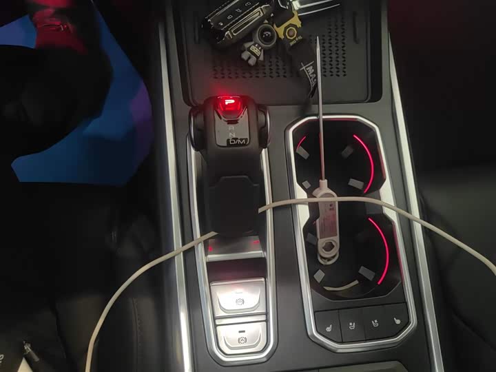 Фото 14 - Tank 400 Hybrid