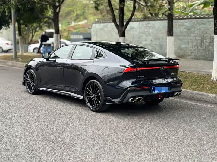 Фото 3 - Changan UNI-V