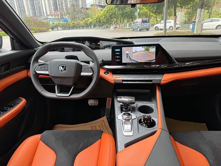 Фото 7 - Changan UNI-V