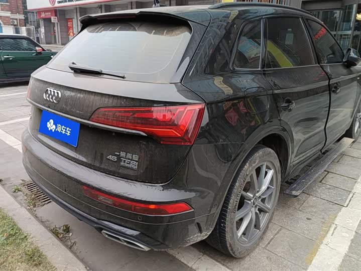 Фото 3 - Audi Q5L