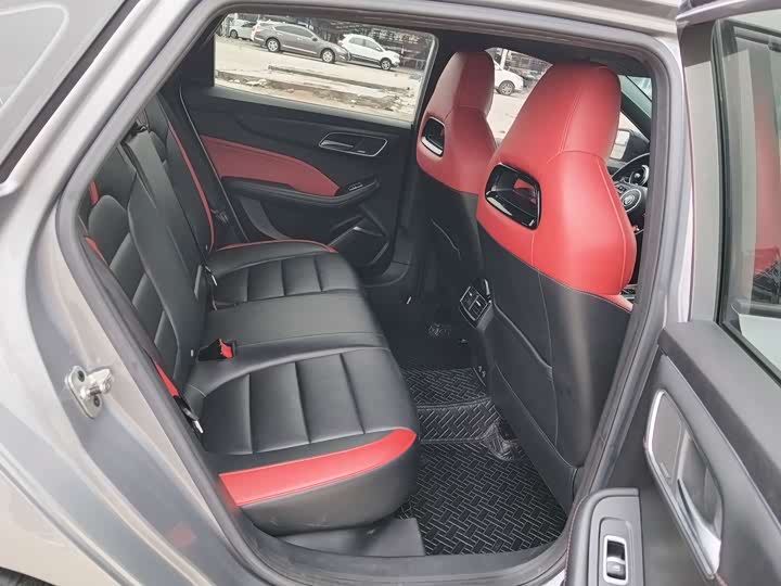 Фото 10 - MG Motor 6