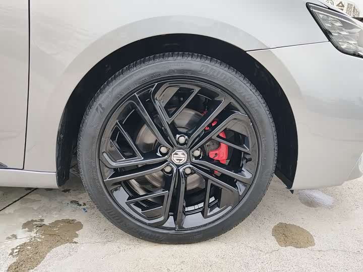 Фото 17 - MG Motor 6