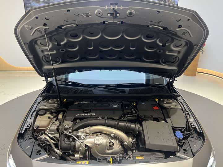 Фото 16 - Mercedes-Benz A-Class AMG