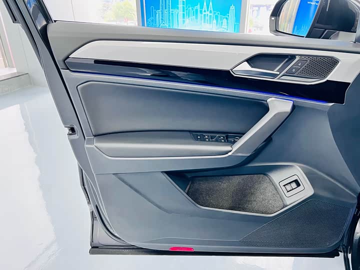 Фото 11 - Volkswagen Tayron