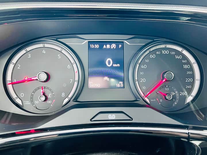 Фото 13 - Volkswagen Tayron